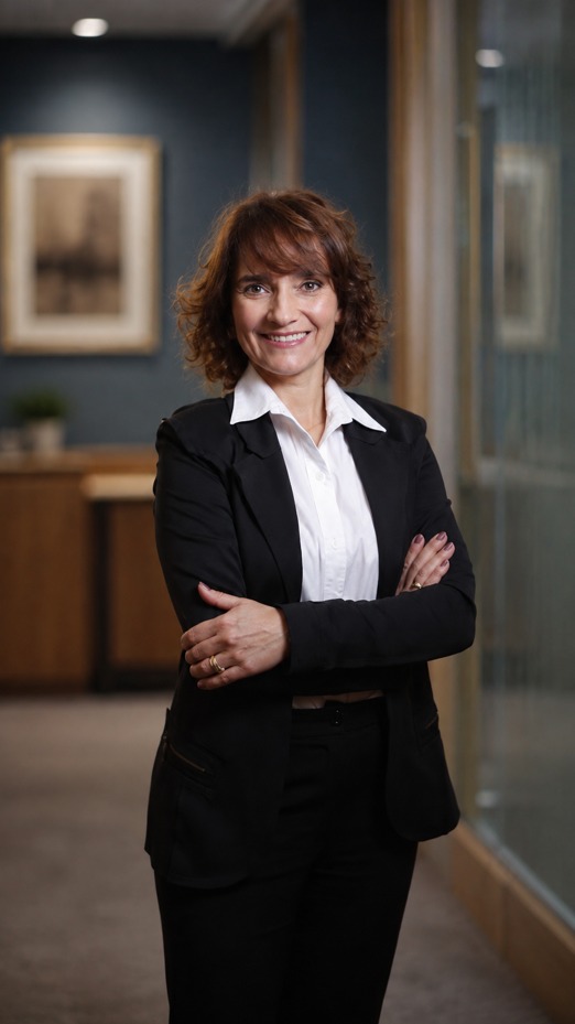 Foto de Graziela Costa - Diretora Administrativa e de Tecnologia